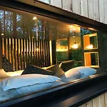 Forest Cube Semesterbostad Oignies